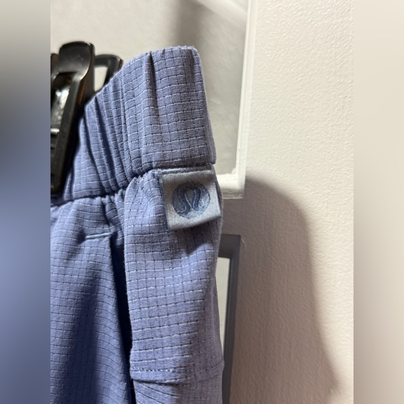Lululemon ABC WovenAir Pull-On Pant - Picture 9 of 16